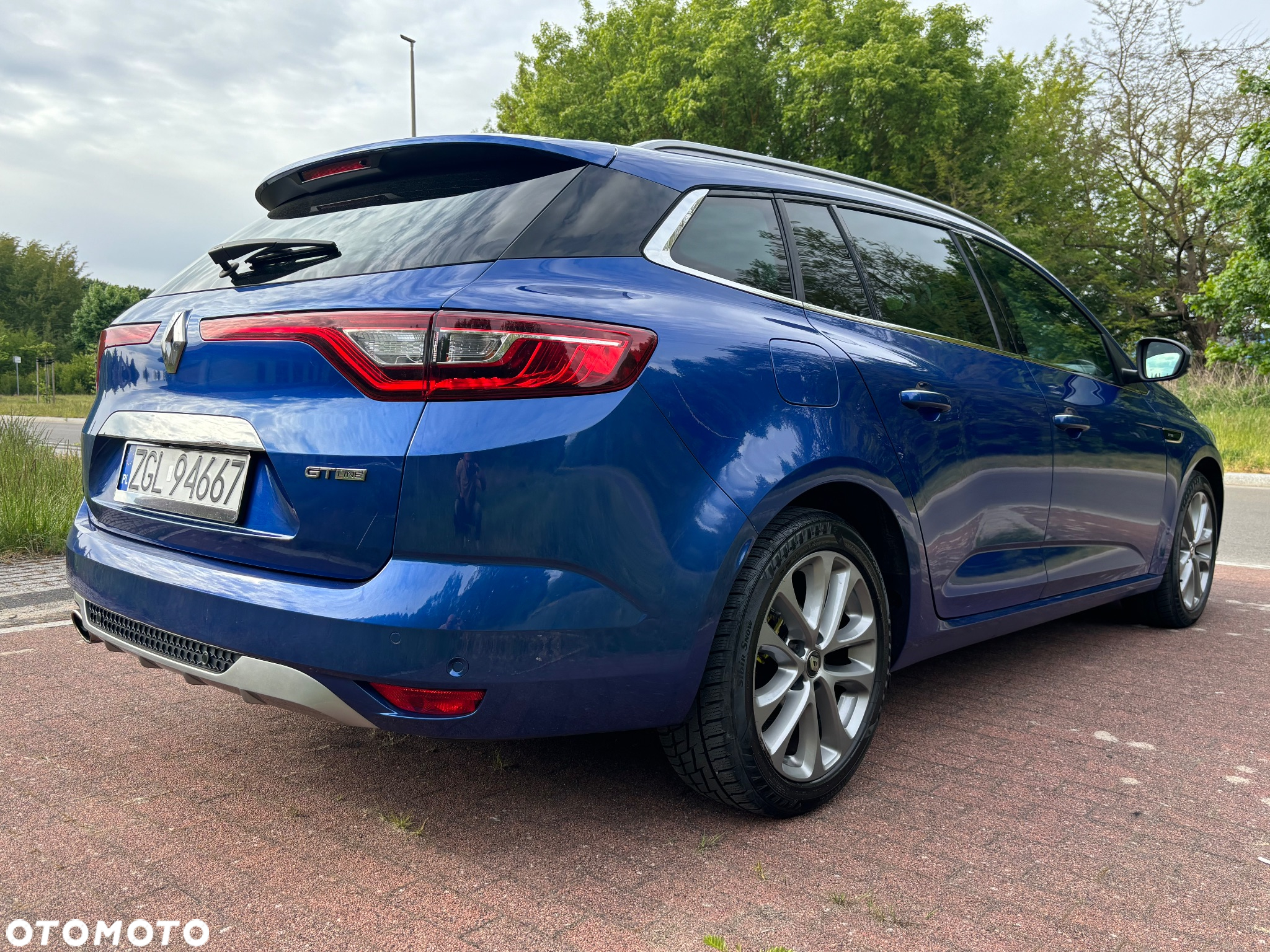 Renault Megane Grandtour ENERGY TCe 130 GT LINE - 4