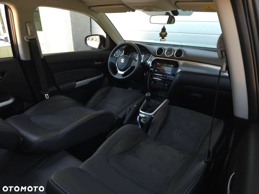 Suzuki Vitara 1.6 Premium 4WD - 34