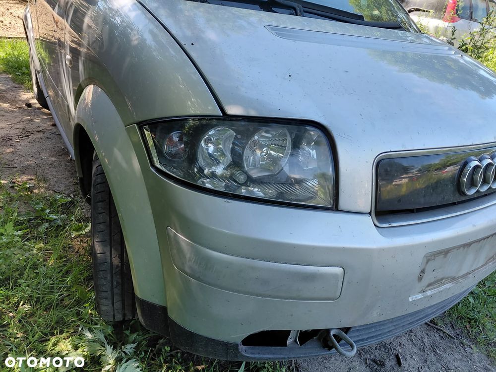 części AUDI A2 1.4TDI 55kW 2004r.5 drzwi hatchback LAMPY PRZÓD prawa lewa
