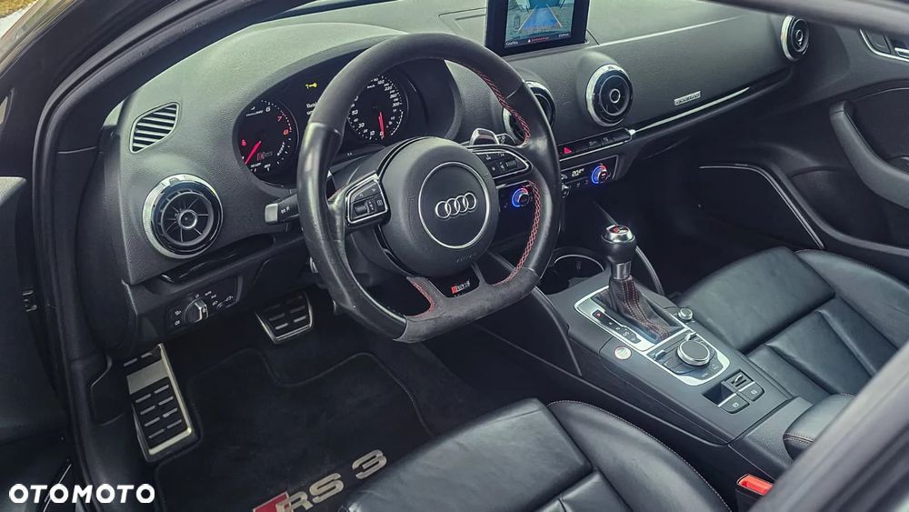 Audi RS3 Sportback Standard - 13