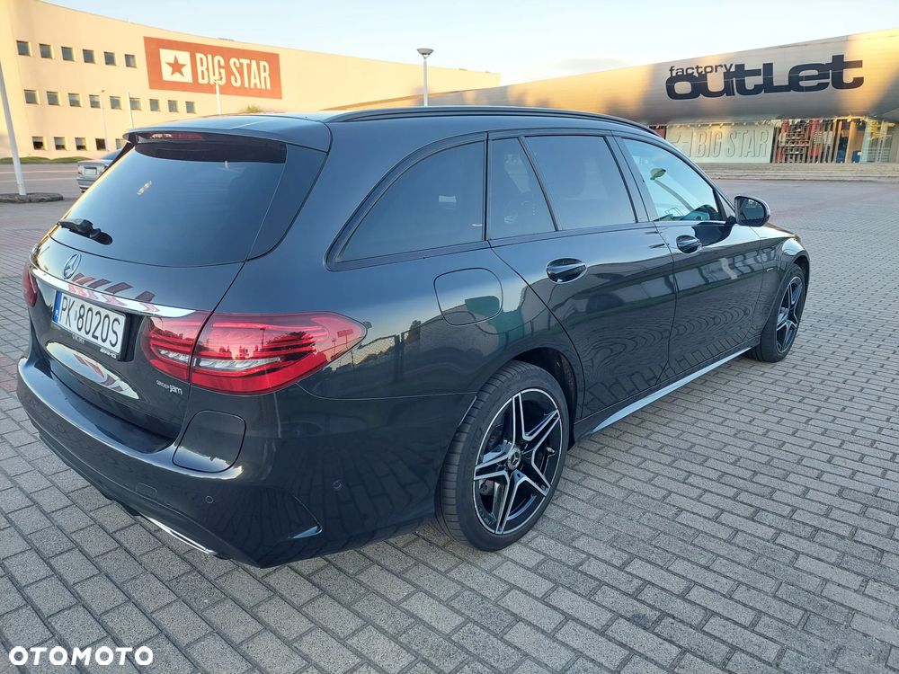 Mercedes-Benz Klasa C 300 e 9G-TRONIC AMG Line - 19