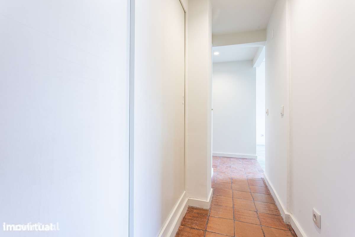 T1 acabado de reabilitar no Estoril - Grande imagem: 4/23