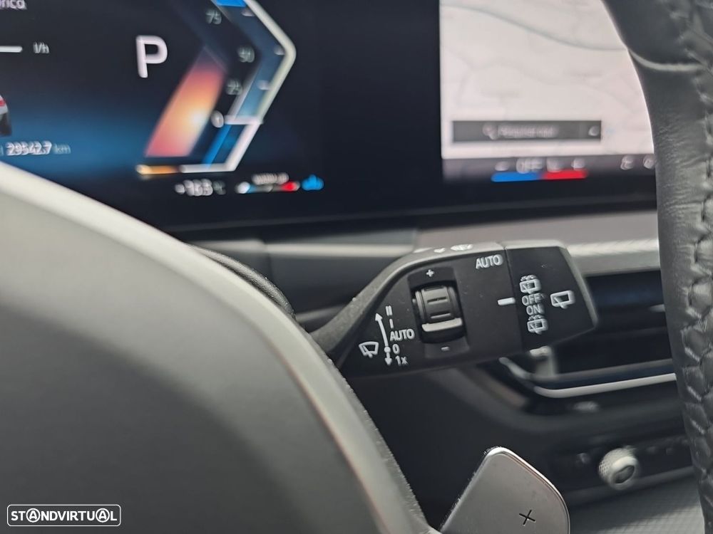 BMW 320 d Pack Desportivo M Pro Auto - 21