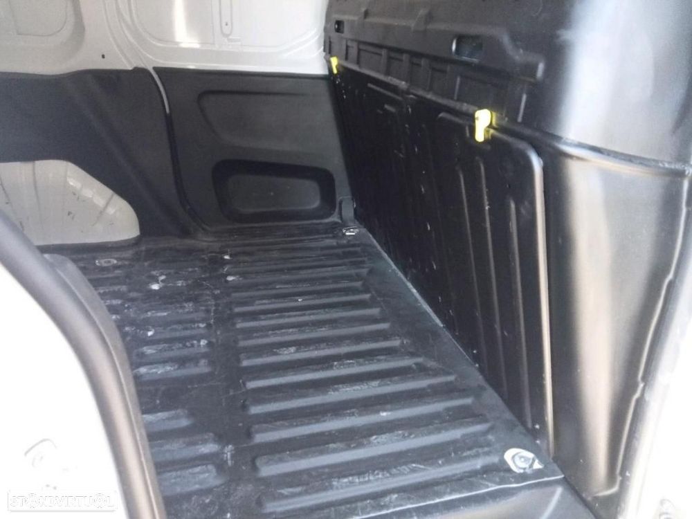 Toyota Proace City 1.5D L1 Comfort - IVA Dedutível - 10