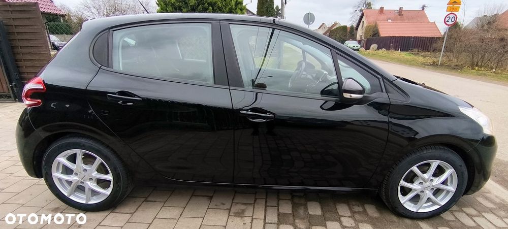 Peugeot 208 82 PureTech Style - 3