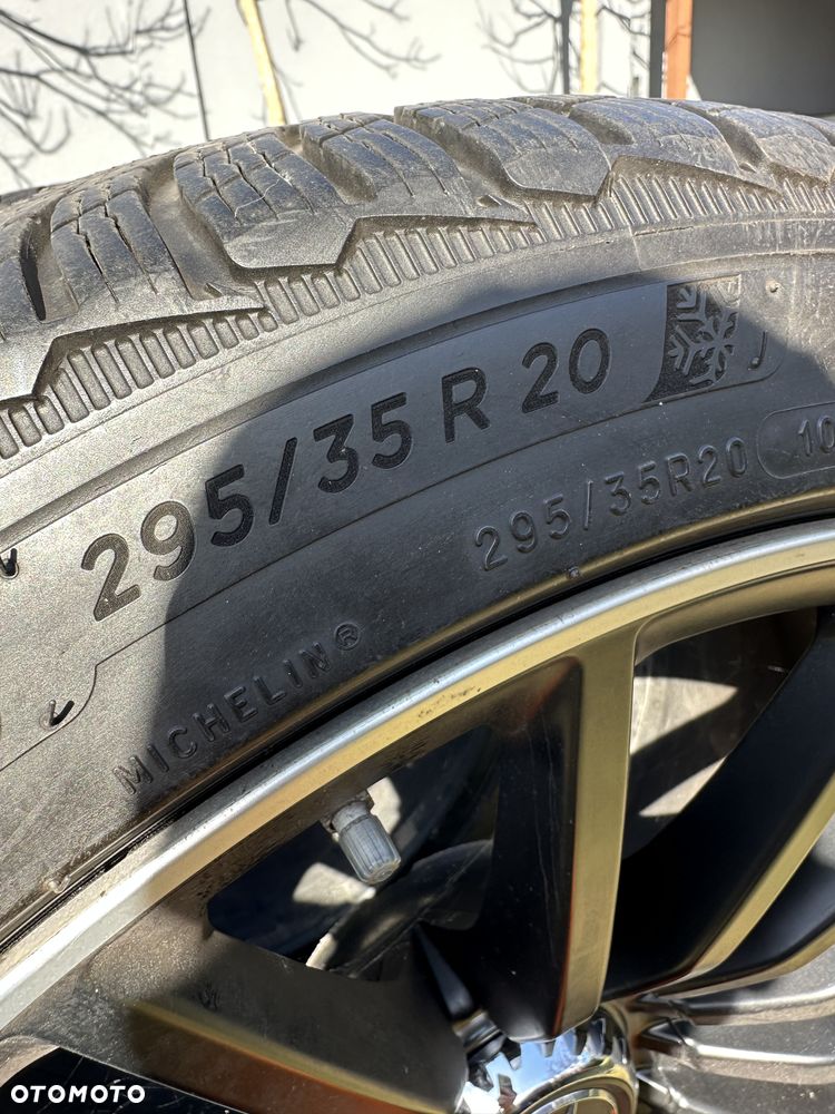 Mercedes-Benz AMG GT 63 S 4-Matic+ - 33