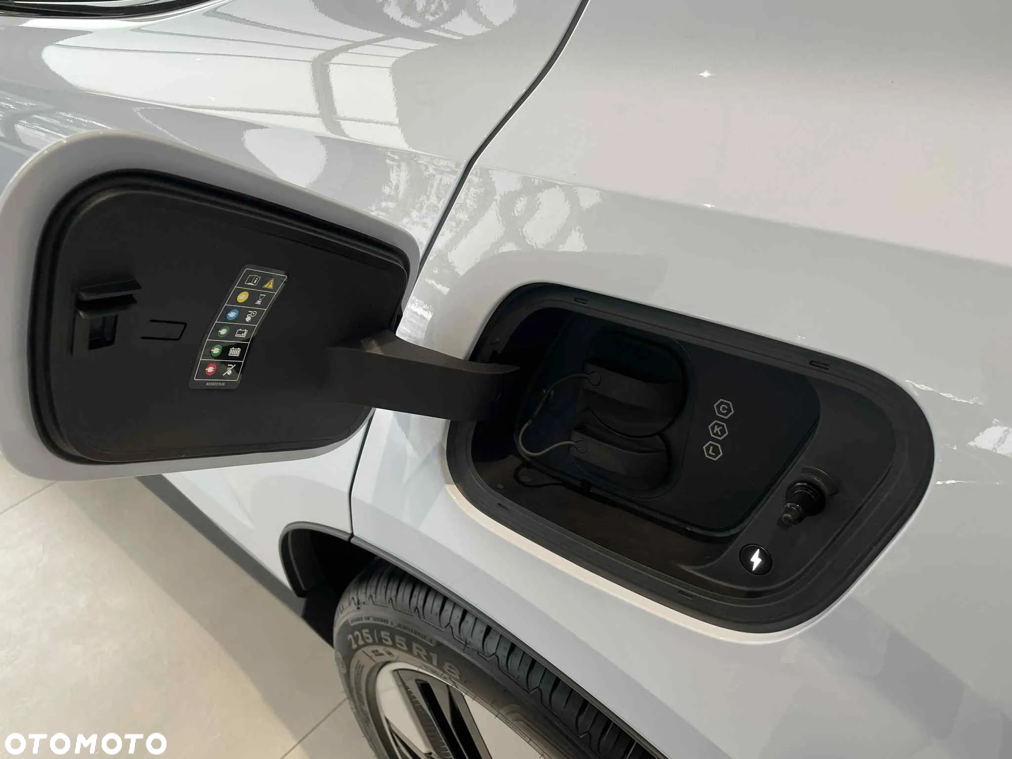 Volvo EX30 69kWh Single Motor Long Range Core - 7