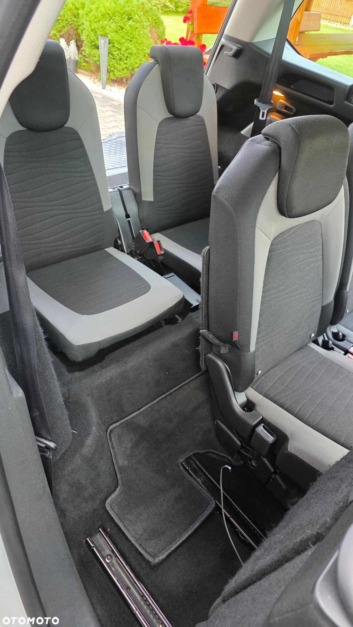 Citroën C4 Grand Picasso 2.0 HDi Exclusive - 33