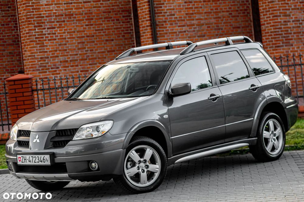 Mitsubishi Outlander - 13