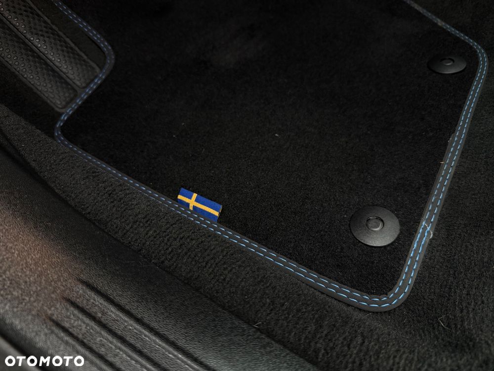 Volvo V40 D2 RDesign - 16