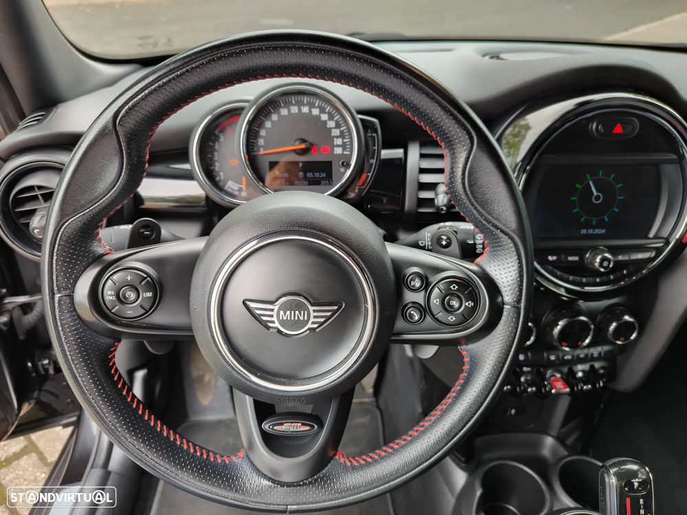MINI 5 Portas Cooper SD Auto - 14