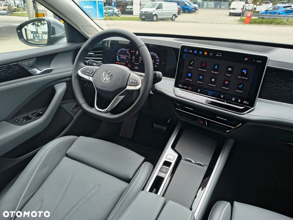 Volkswagen Passat - 13
