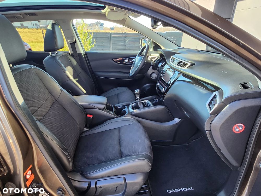 Nissan Qashqai 1.6 DIG-T Tekna - 37