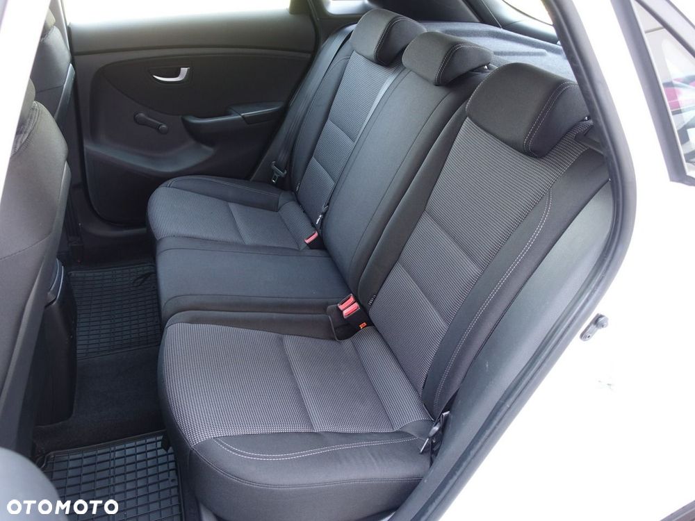 Hyundai i30 - 16
