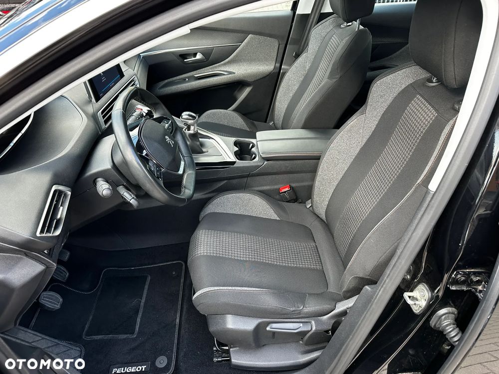 Peugeot 3008 - 19
