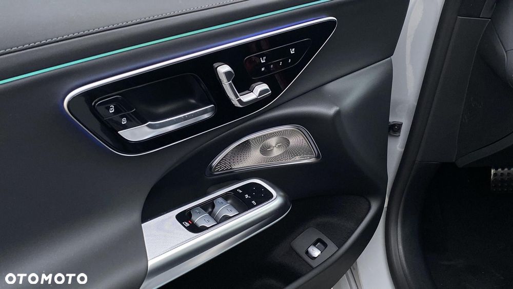 Mercedes-Benz Klasa E - 11