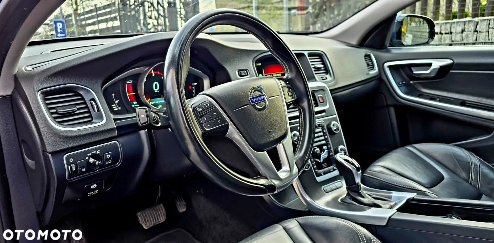 Volvo V60 D5 AWD - 26