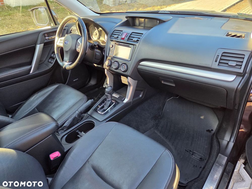 Subaru Forester 2.0XT Platinum Lineartronic EU6 - 6