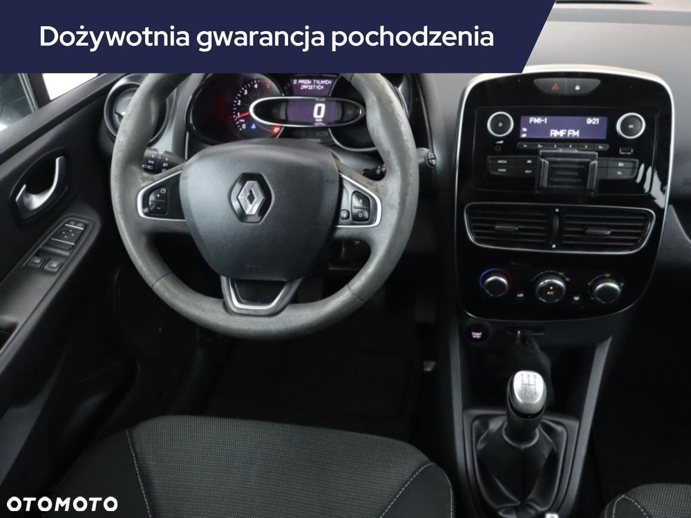 Renault Clio - 9