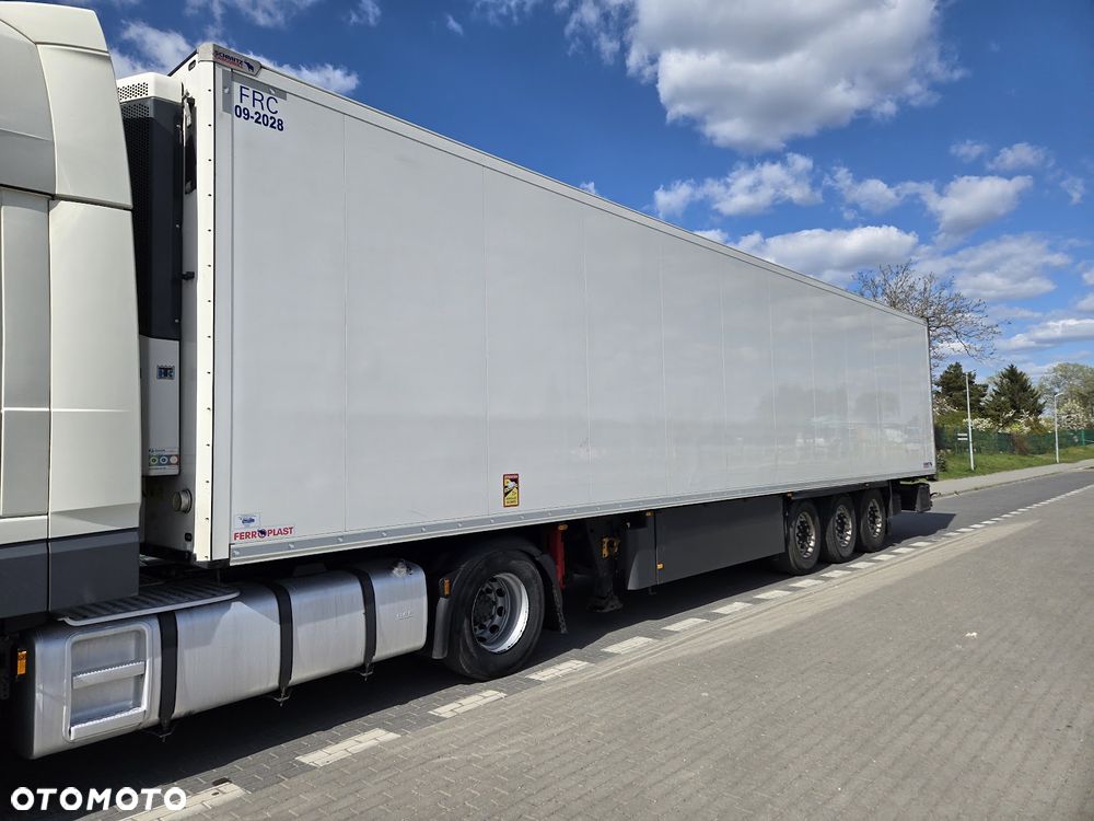 Schmitz Cargobull - 2
