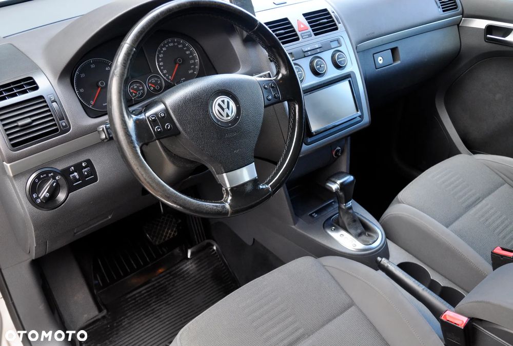 Volkswagen Touran 1.9 TDI Q-Line DSG - 6