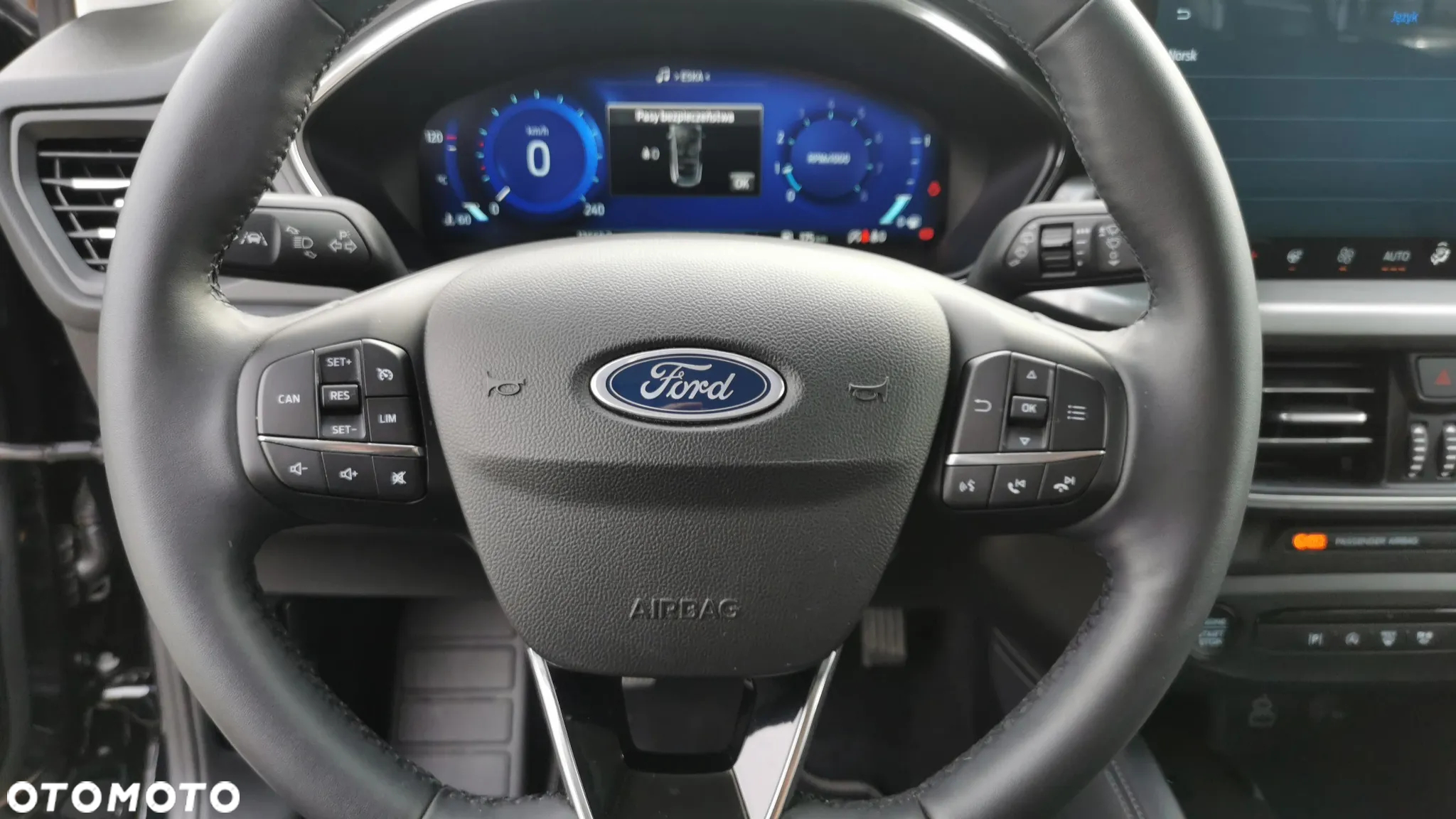 Ford Focus 1.0 EcoBoost Titanium X - 12