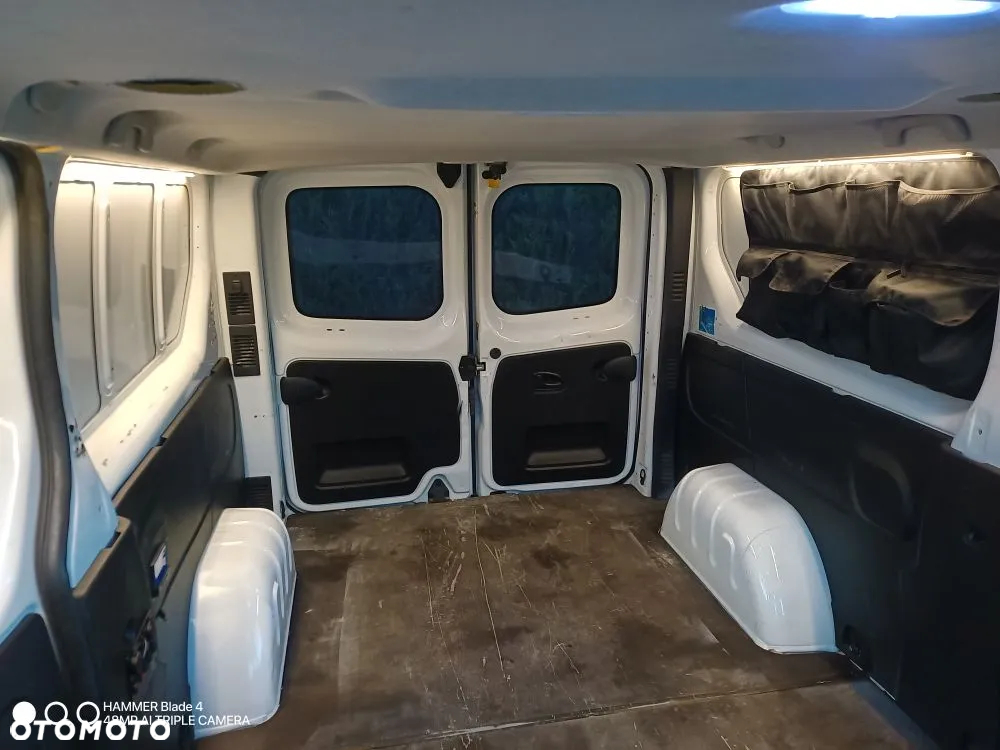 Renault Trafic - 11