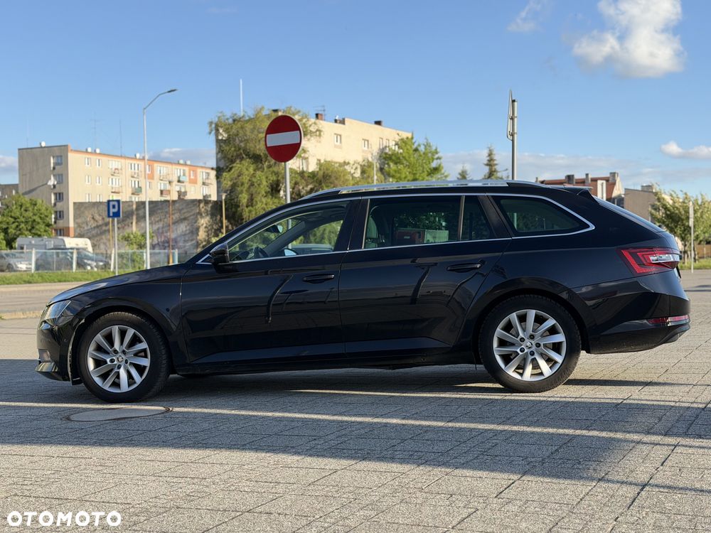 Skoda Superb 2.0 TDI Style - 8