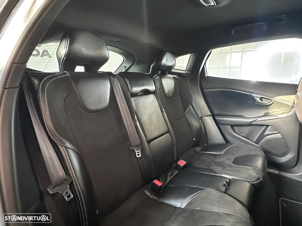 Volvo V40 1.6 D2 R-Design - 14