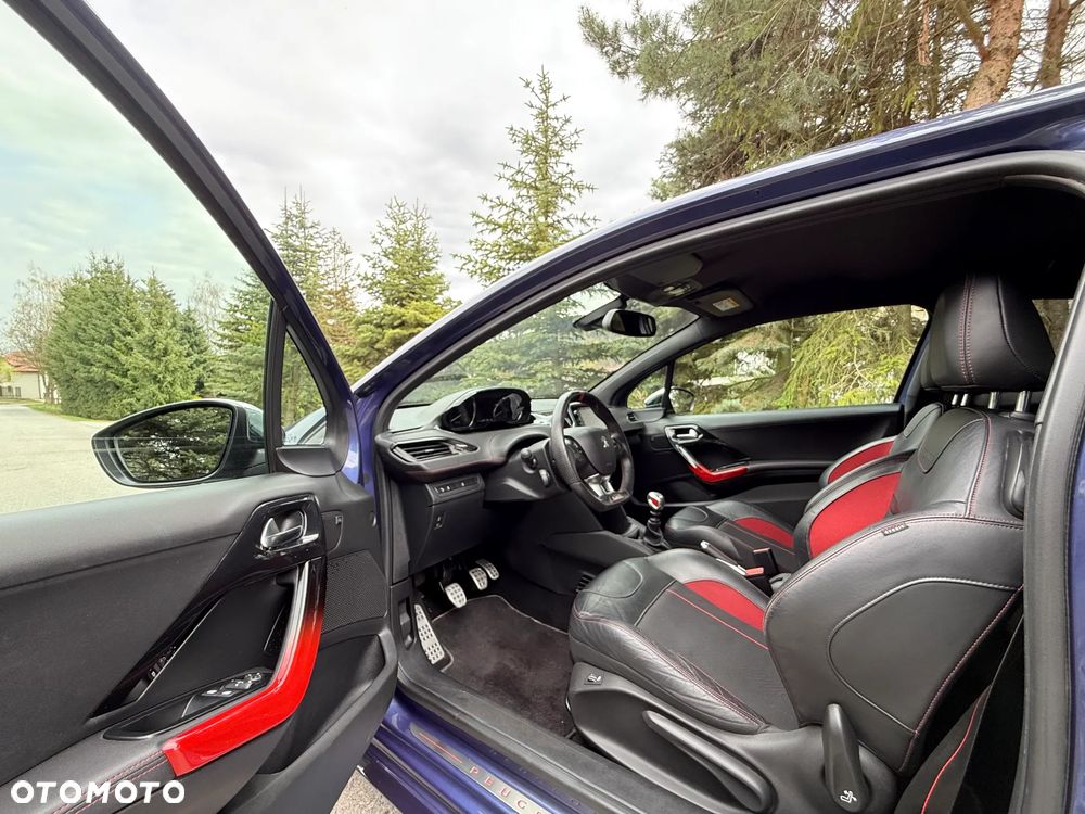 Peugeot 208 GTI 200 THP - 13