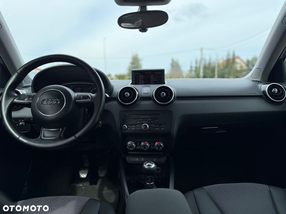 Audi A1 Sportback 1.6 TDI Attraction - 15