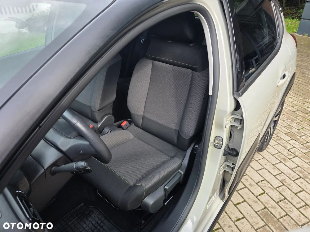 Citroën C3 1.2 PureTech Shine - 13