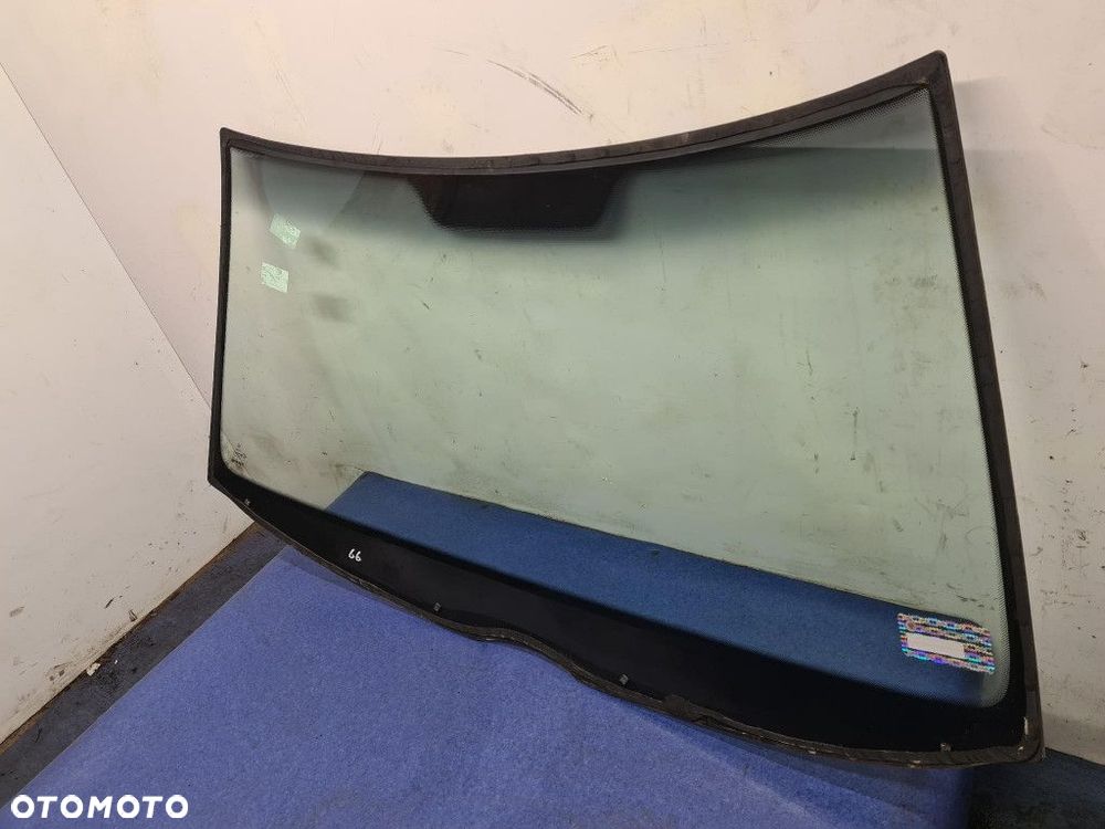 MERCEDES W210 SZYBA CZOŁOWA PRZEDNIA - 5