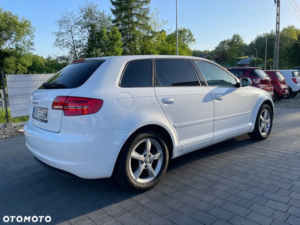 Audi A3 Sportback 1.6 TDI DPF Ambition - 7