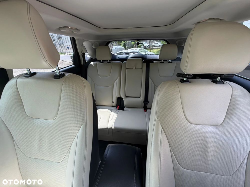 Ford Edge - 11