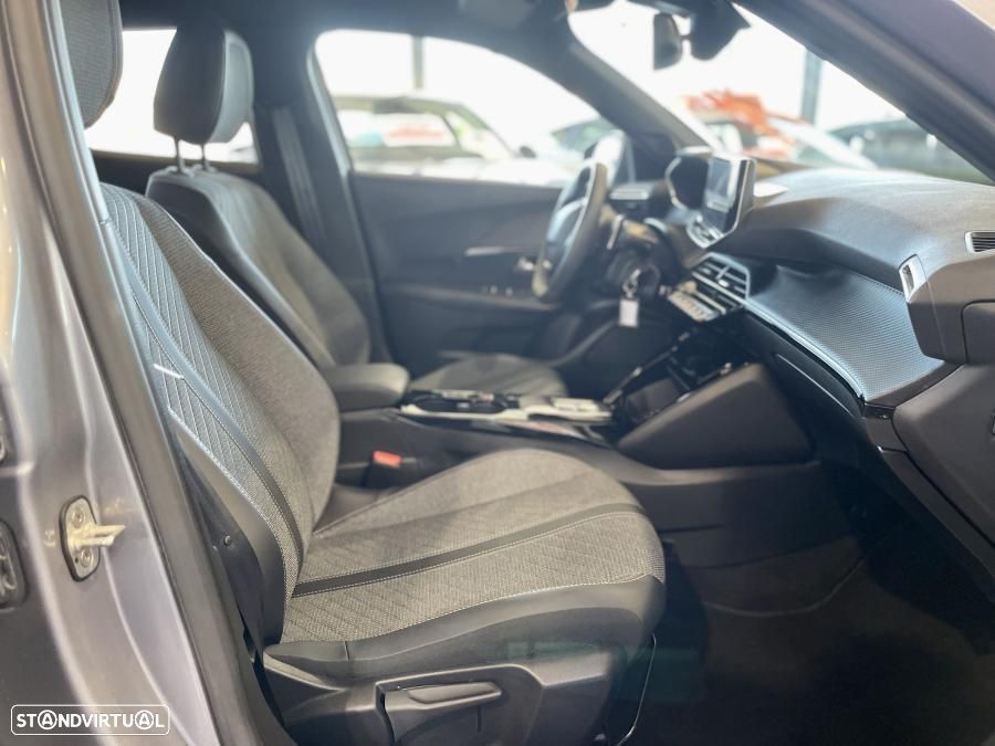 Peugeot 2008 1.2 Hybrid Allure e-DCS6 - 25