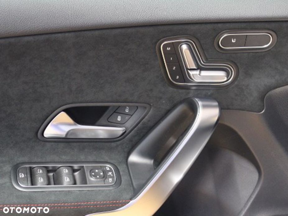 Mercedes-Benz Klasa A 200 d AMG Line 8G-DCT - 19