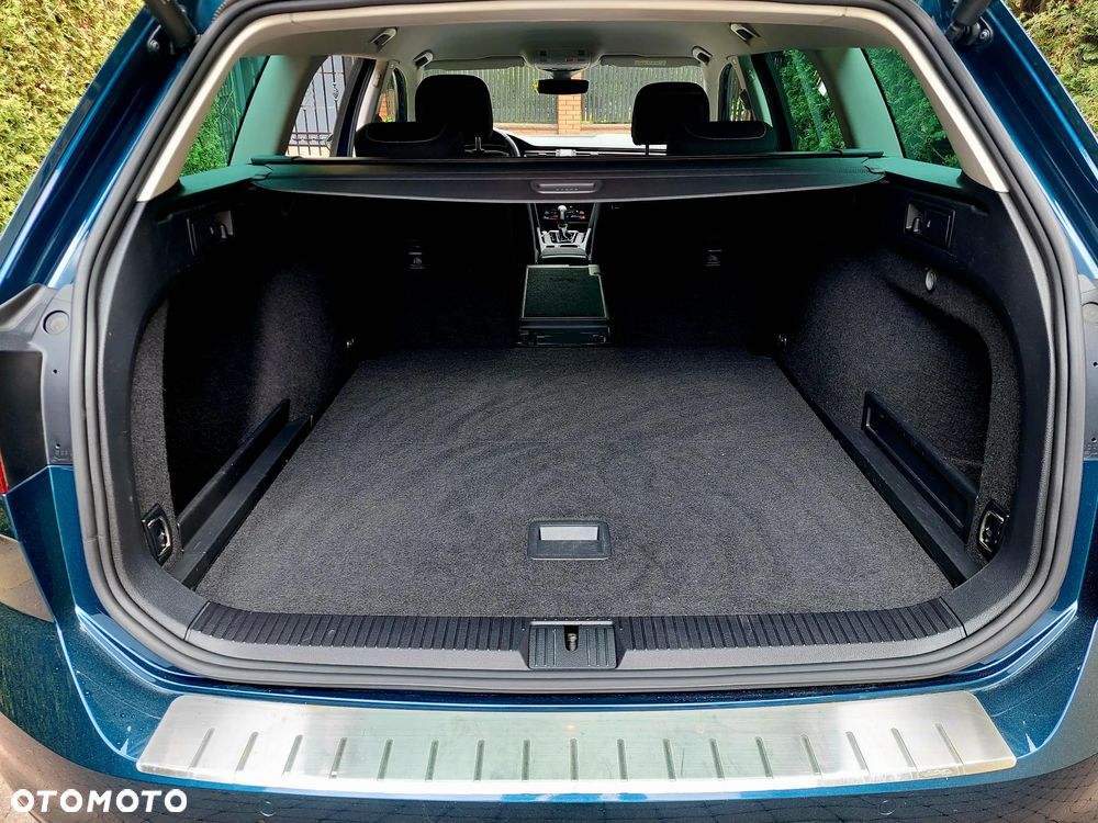 Volkswagen Passat 2.0 TDI EVO Business DSG - 22