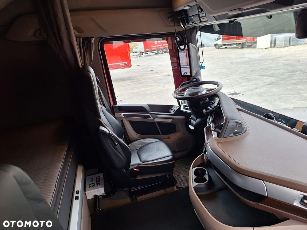 DAF XG+ 530 FT - 8