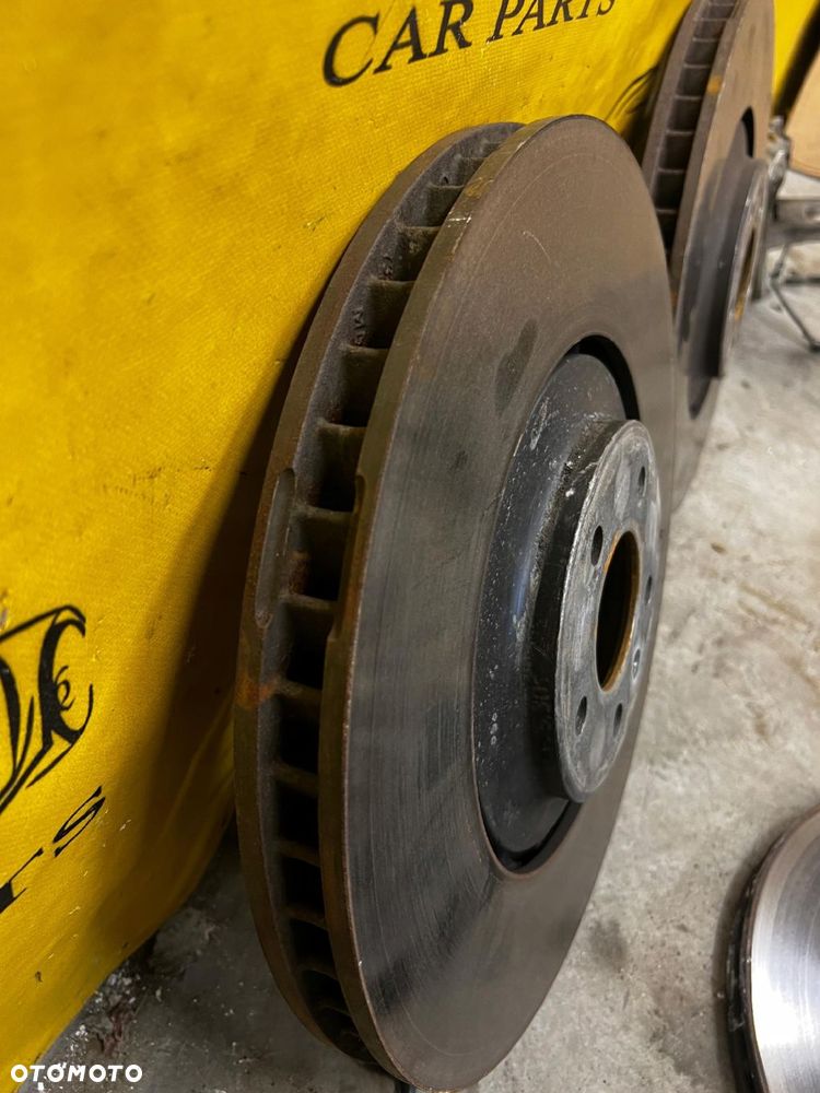 KOMPLET TARCZE ZACISKI KLOCKI HAMULCOWE AUDI A8 D4 - 13