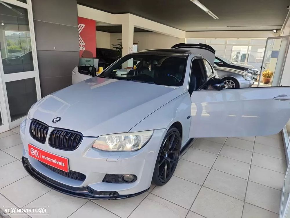 BMW 320 d Coupe Edição M Auto - 18