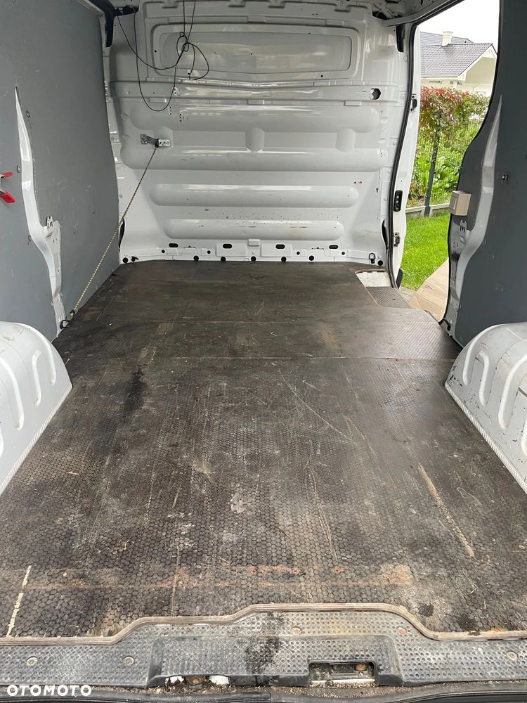 Opel Vivaro - 7