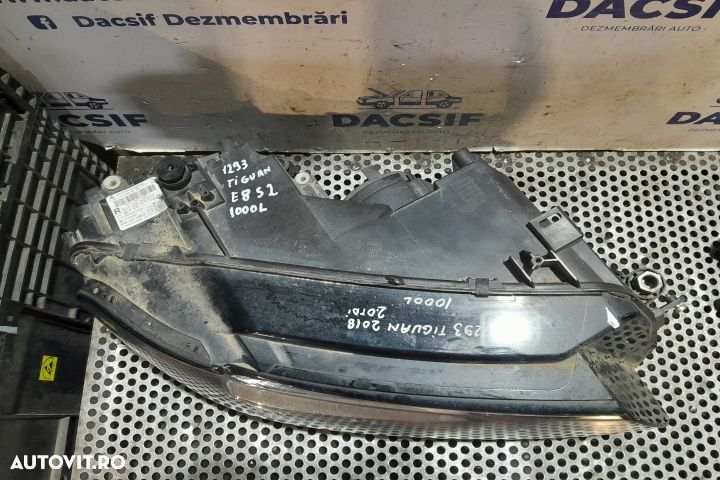 Far dreapta 5NC941006B / 030110160200 5NC941006B / 030110160200 Volks - 2