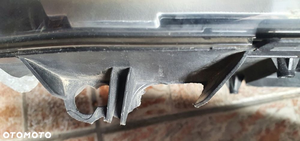 VOLVO FH4 LAMPA LEWA BI XENON 21221138 - 5