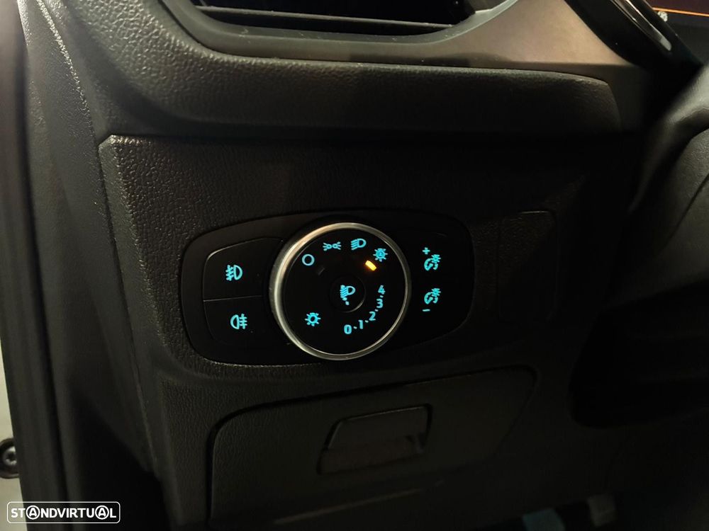 Ford Focus SW 1.5 TDCi EcoBlue Titanium - 17