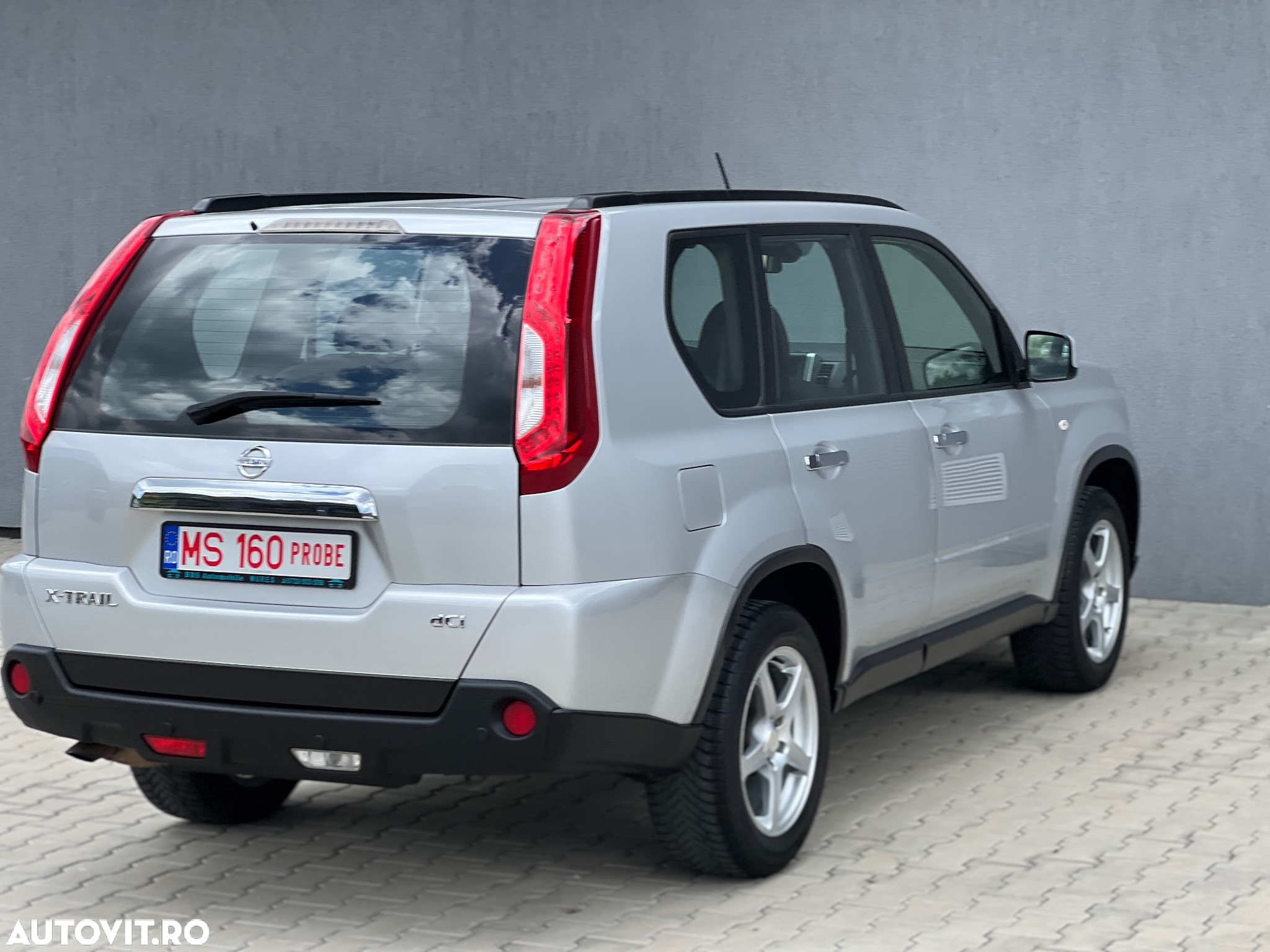 Nissan X-Trail 2.0 dCi 4x4 DPF LE - 30