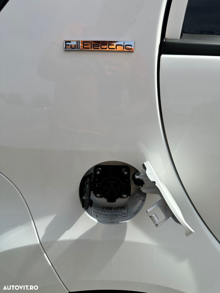 Peugeot iON Active - 12