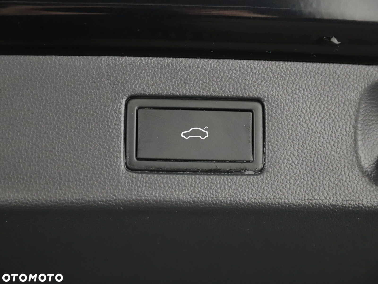 Volkswagen Arteon 2.0 TSI R-Line DSG - 25
