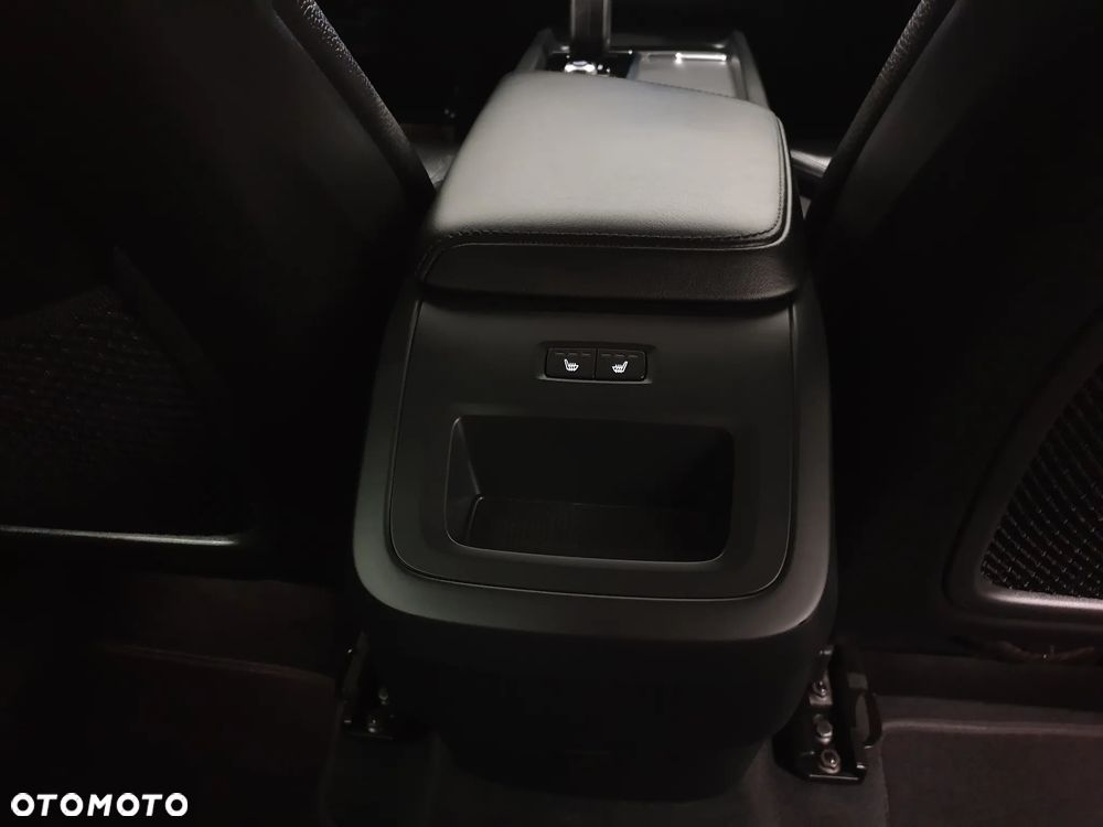 Volvo XC 60 B4 D Geartronic RDesign - 31