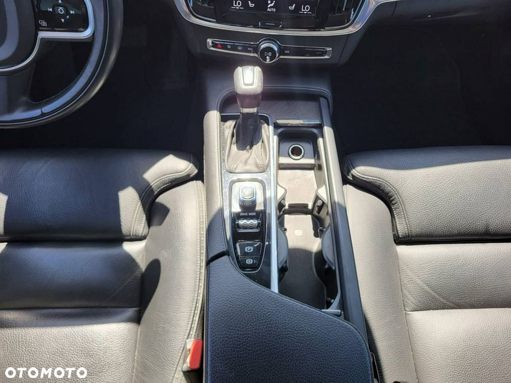 Volvo V90 - 17